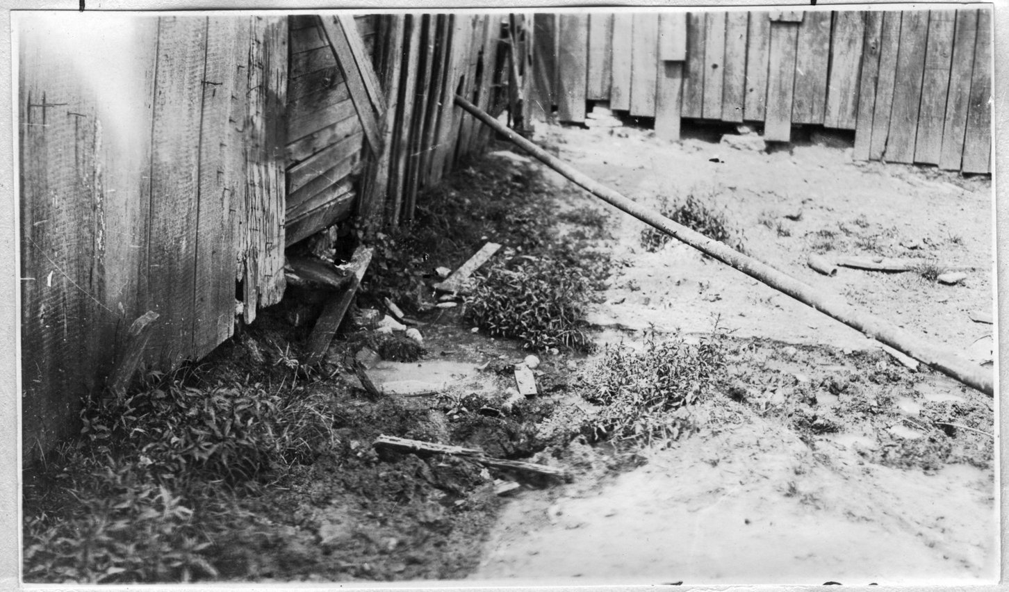 041~Jas. H. Lowery Milk House Rear Aug 1920.jpg